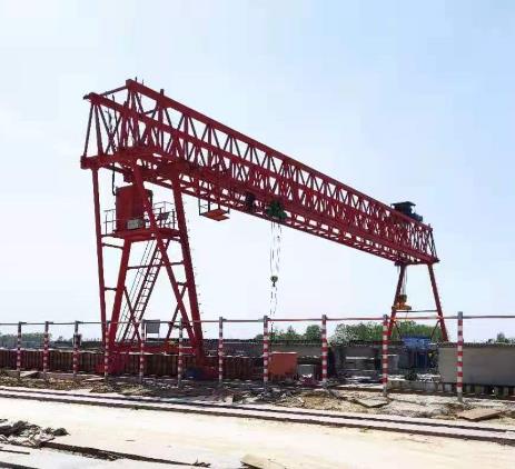 帶有伸縮機(jī)構(gòu)的司機(jī)室有什么好處，常用于哪些龍門吊上？